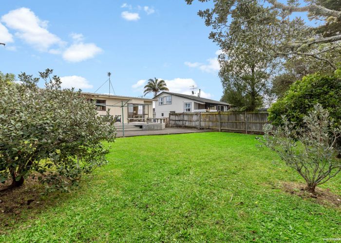  at 21 Hillcrest Avenue, Hillcrest, Auckland