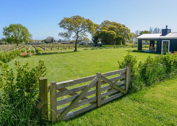  at 41 Side Road, Hastings