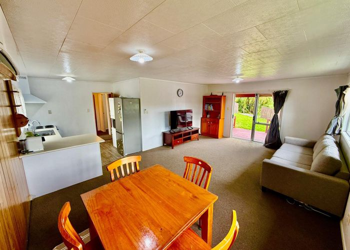  at 23 Landow Place, Henderson, Auckland