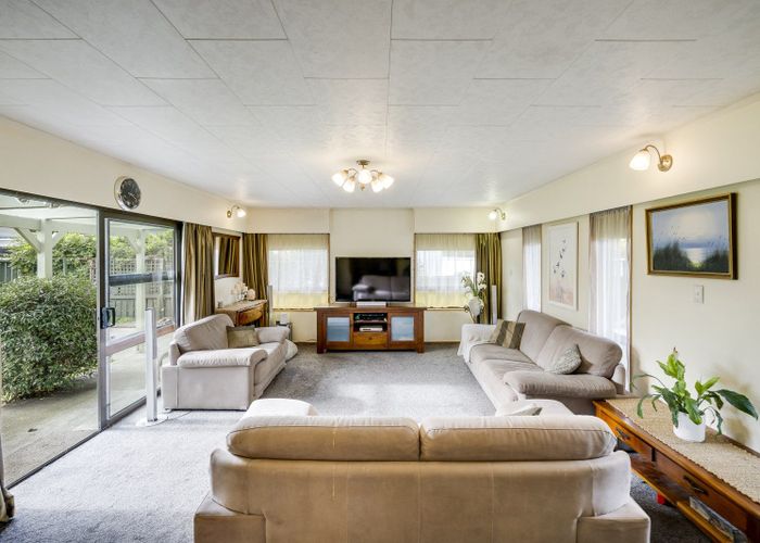  at 1422 Woodstock Avenue, Mayfair, Hastings, Hawke's Bay