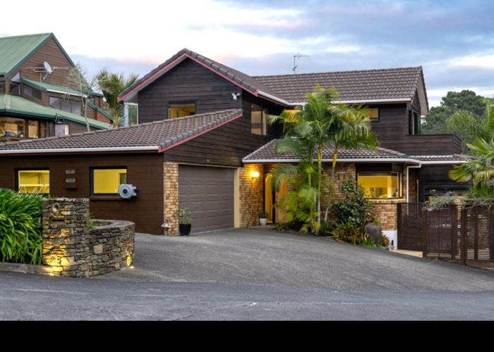  at 2/0 Park Rise, Campbells Bay, Auckland