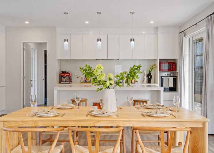  at 21 Edgewater Drive, Karaka, Auckland