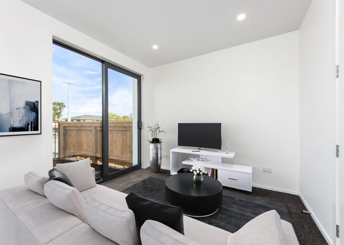  at 3 Mokopiko Court, Beach Haven, North Shore City, Auckland