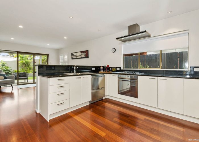  at 18a Sandown Road, Rothesay Bay, North Shore City, Auckland