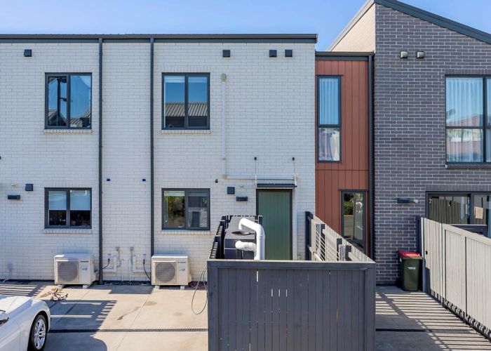  at 25 Waenganui Road, Hobsonville, Waitakere City, Auckland