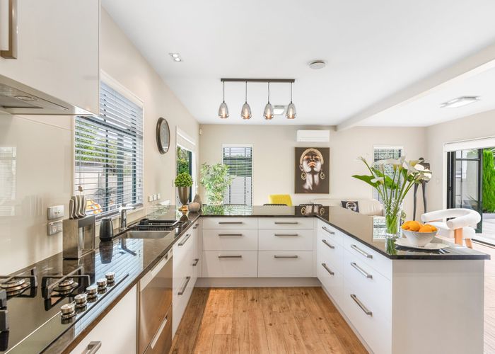  at 12 Courtneys, West Harbour, Waitakere City, Auckland