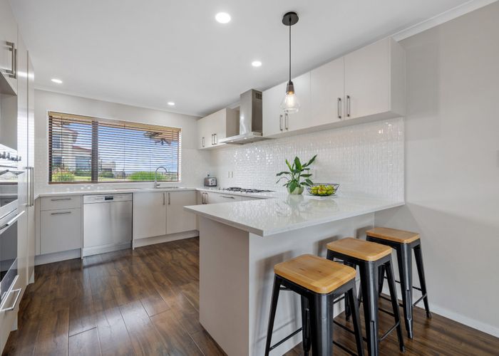  at 274 Hill Road, The Gardens, Manukau City, Auckland