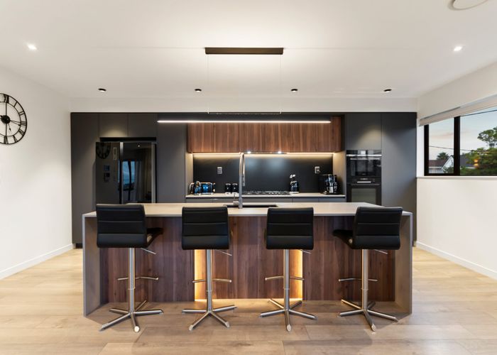  at 92 Matipo Road, Mairangi Bay, North Shore City, Auckland