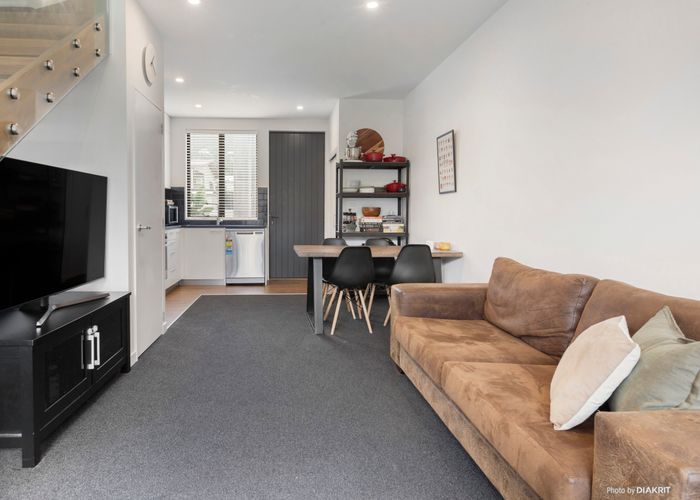  at 8/20 Trent Street, Island Bay, Wellington