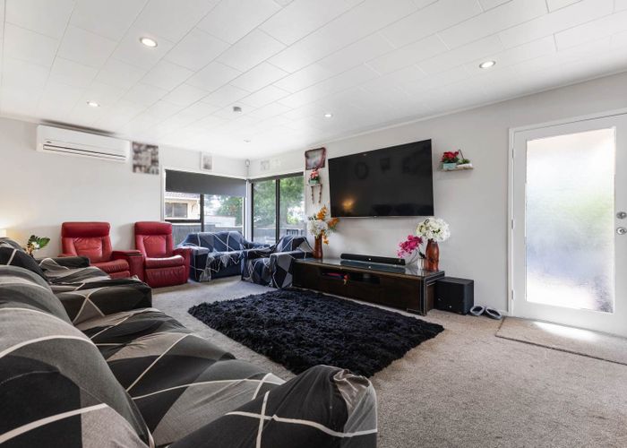  at 15 Mon Desir Place, Manurewa, Manukau City, Auckland