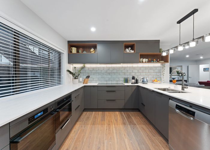  at 5 Della Place, Conifer Grove, Papakura, Auckland