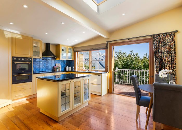  at 16 Maida Vale Road, Roseneath, Wellington