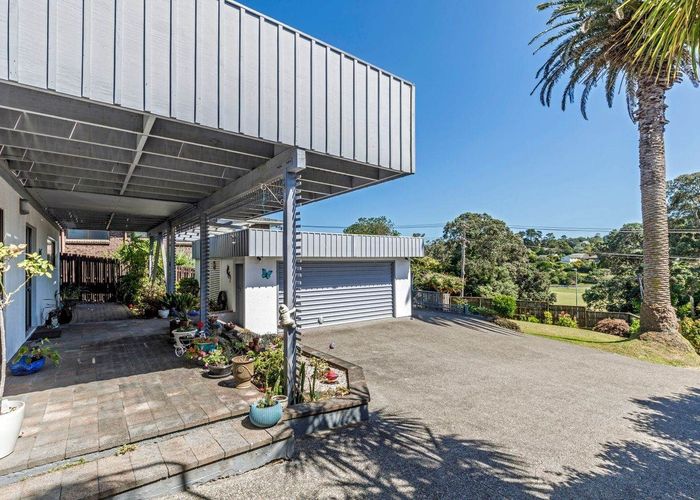  at 26 Glencoe Road, Browns Bay, Auckland