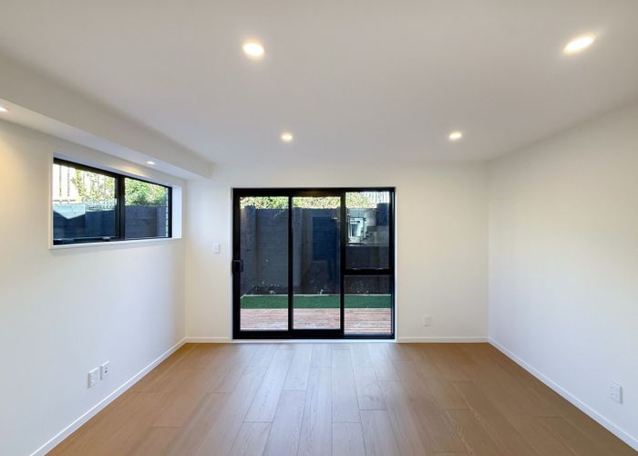 at 6/7 Peverill Crescent, Papatoetoe, Manukau City, Auckland
