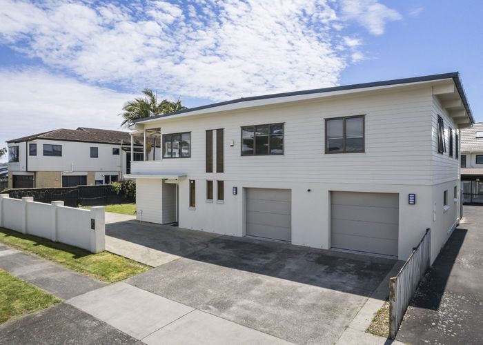  at 4 Devon Road, Bucklands Beach, Auckland