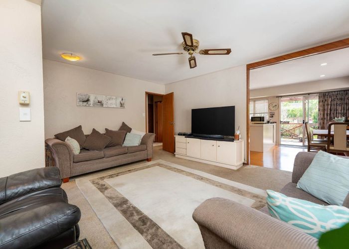  at 37 Darren Crescent, Half Moon Bay, Manukau City, Auckland