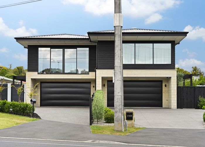  at 2/908 River Road, Queenwood, Hamilton