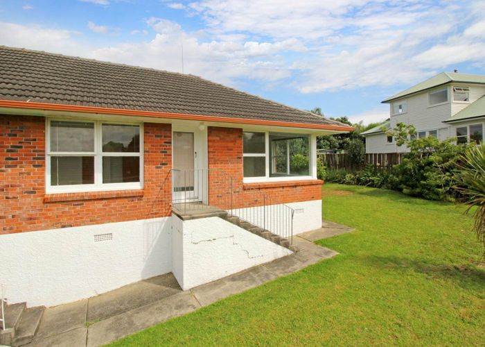  at 6/32 Alamein Avenue, Belmont, North Shore City, Auckland