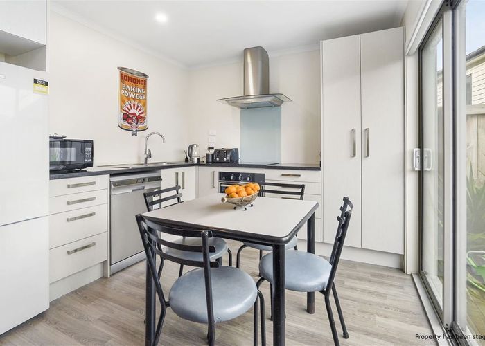  at 215b Massey Street, Frankton, Hamilton, Waikato