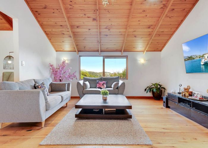  at 12 Tilia Place, Totara Heights, Manukau City, Auckland