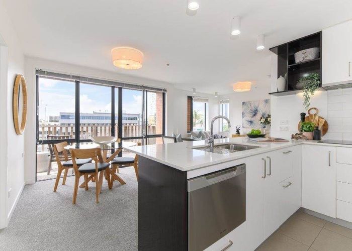  at 9/4a Auburn Street, Takapuna, North Shore City, Auckland