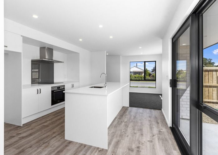  at 6 Dunsandel Grove, Silverstream, Upper Hutt