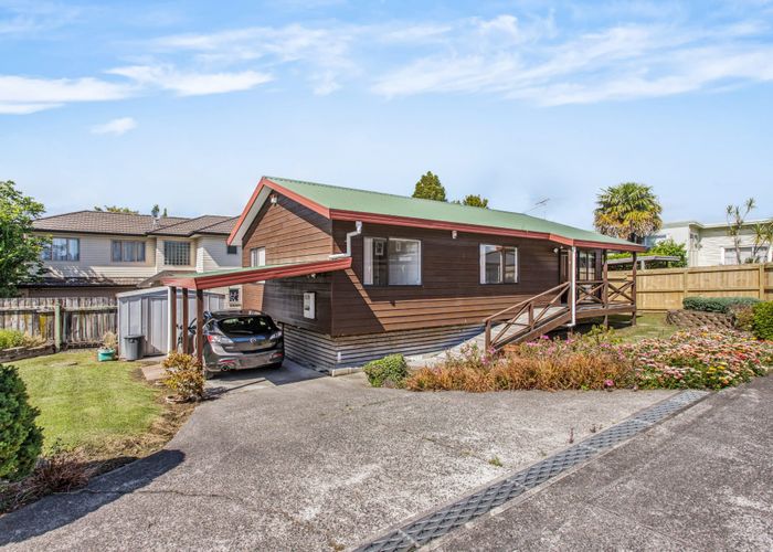  at 1/25 Captain Scott Road, Glen Eden, Auckland
