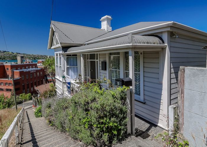  at 5 Elm Row, City Centre, Dunedin, Otago