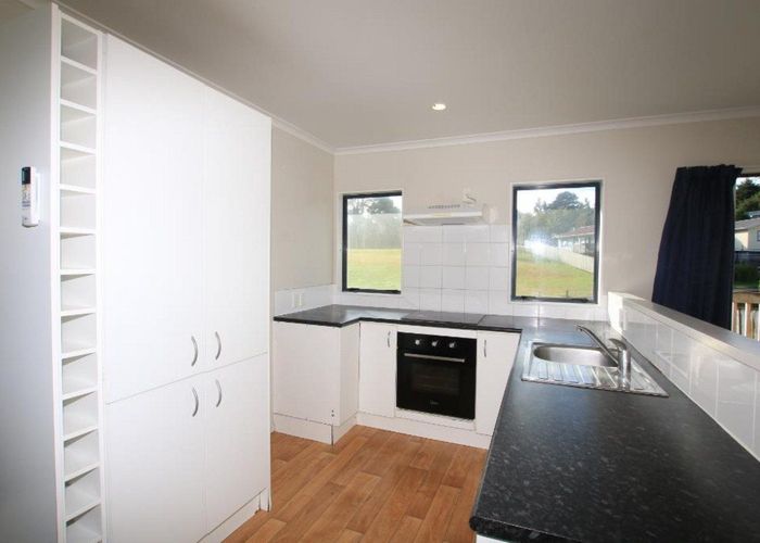  at 17A Maywood Crescent, Glen Eden, Waitakere City, Auckland