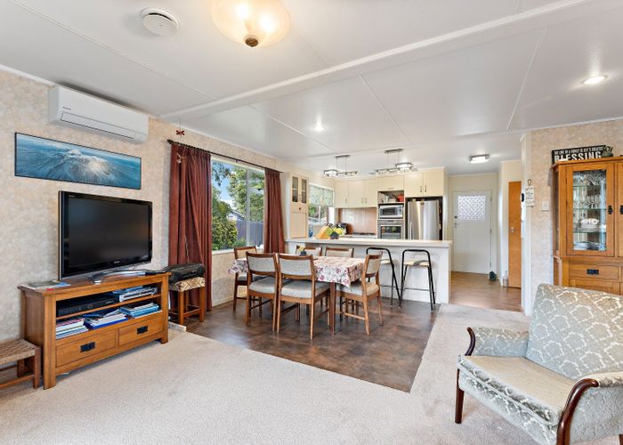  at 11 Beaumont Place, Westbrook, Palmerston North