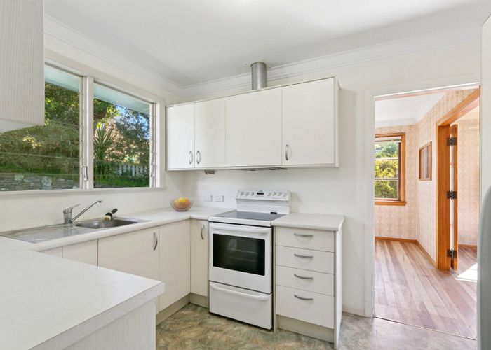  at 7 Lyndhurst Road, Tawa, Wellington, Wellington