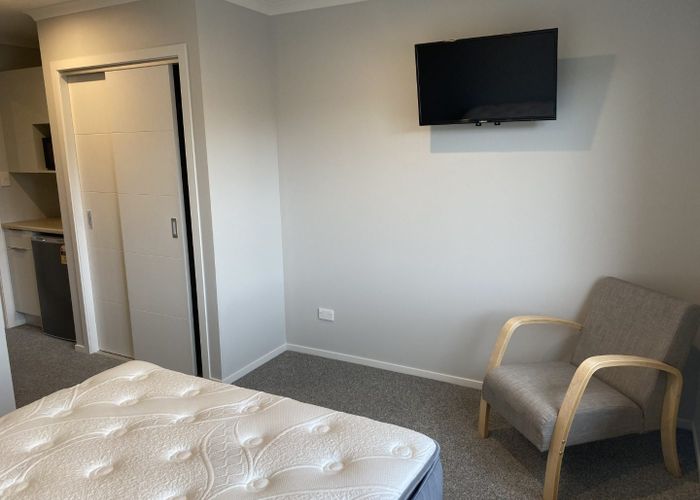  at 3/16 Manning Street (Room B), Hamilton City Central, Hamilton, Waikato