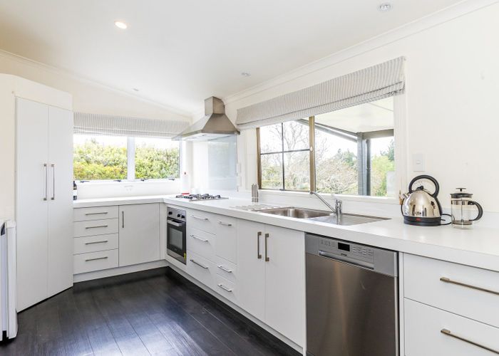  at 152 Downs Road, Geraldine Downs