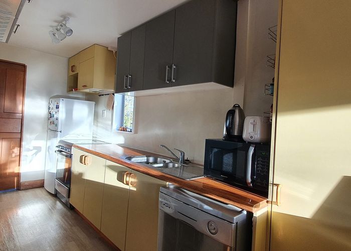  at 8 Okeover Street, Woolston, Christchurch City, Canterbury