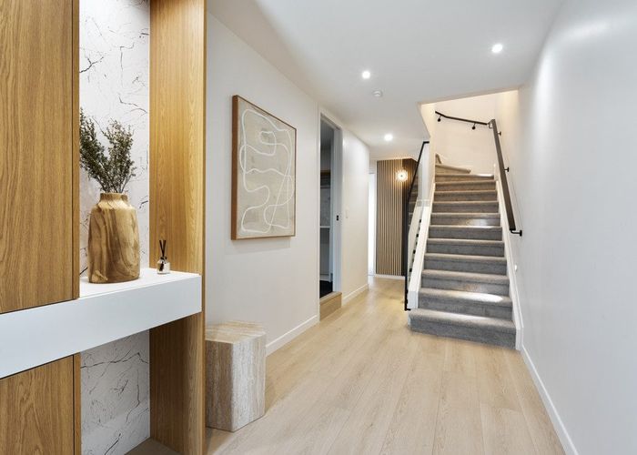  at 69E Chivalry Road, Glenfield, North Shore City, Auckland