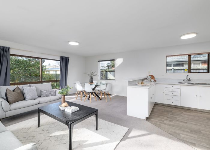  at 66A Peer Street, Ilam, Christchurch City, Canterbury