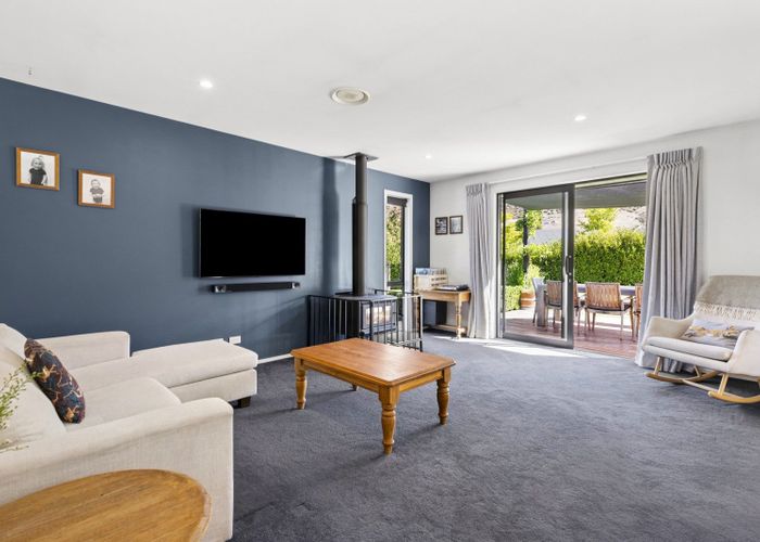  at 20 Sugarloaf Drive, Mount Pisa