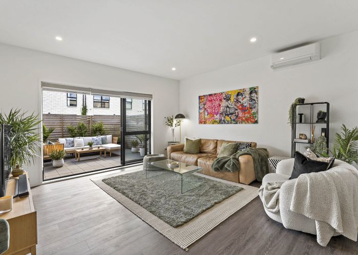  at 94 Mangahoe Road, Mount Wellington, Auckland City, Auckland