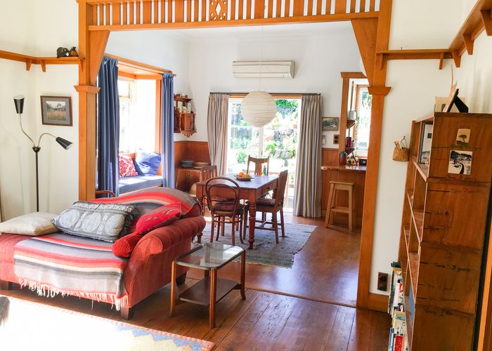  at 16 Esplanade Road, Mount Eden, Auckland