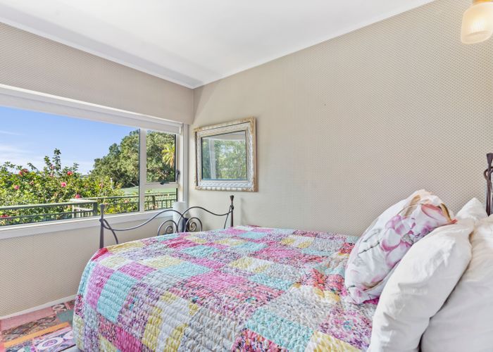  at 17 Frank Place, Hillpark, Auckland