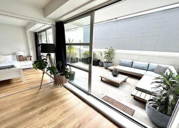  at 8/8 Clayton Street, Newmarket, Auckland City, Auckland