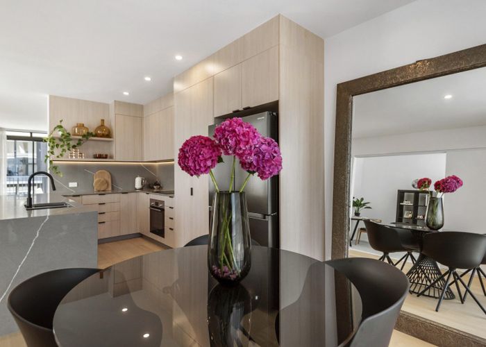  at 2 Amber Court, Stonefields, Auckland City, Auckland