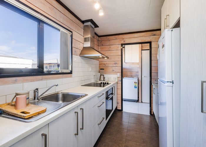  at 39A Park Avenue, Papatoetoe, Auckland