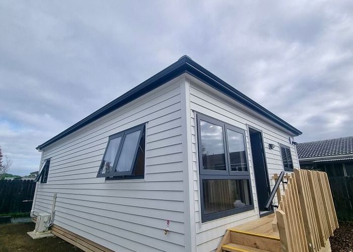  at 95 Everglade Drive, Totara Heights, Manukau City, Auckland