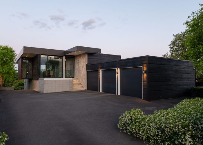  at 34 Anglesea Street, Hamilton Central, Hamilton
