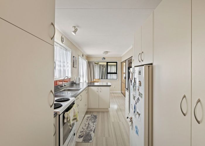  at 33 Karewa Street, Castlecliff, Whanganui, Manawatu / Whanganui