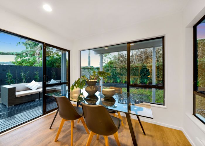  at 2/9 Foote Street, Hillsborough, Auckland