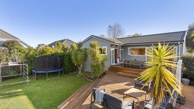  at 130 Wellington Street, Howick, Auckland