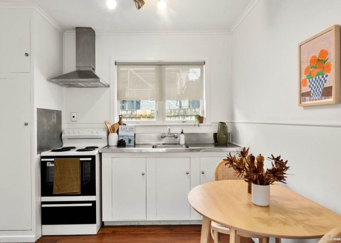  at 3/3 Walsall Street, Avondale, Auckland City, Auckland