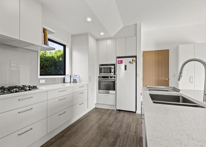  at 31 Baltimore Green, Shirley, Christchurch City, Canterbury